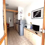 Cozy Flat Near The