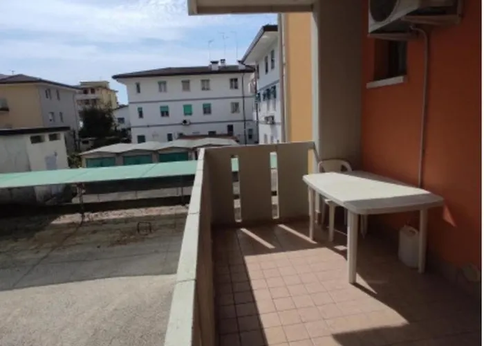 Cozy Flat Near The *